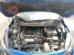 نيسان فيرسا